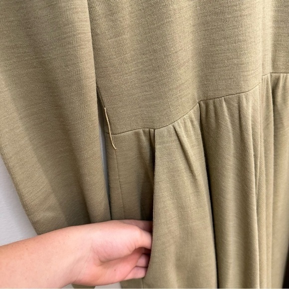 VINTAGE circle skirt dress. So flattering. - Picture 10 of 16